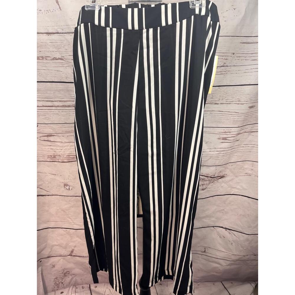 NWT Live To Be Spoiled‎ Skirt Womens Size XL Black White Striped Beach Sheer